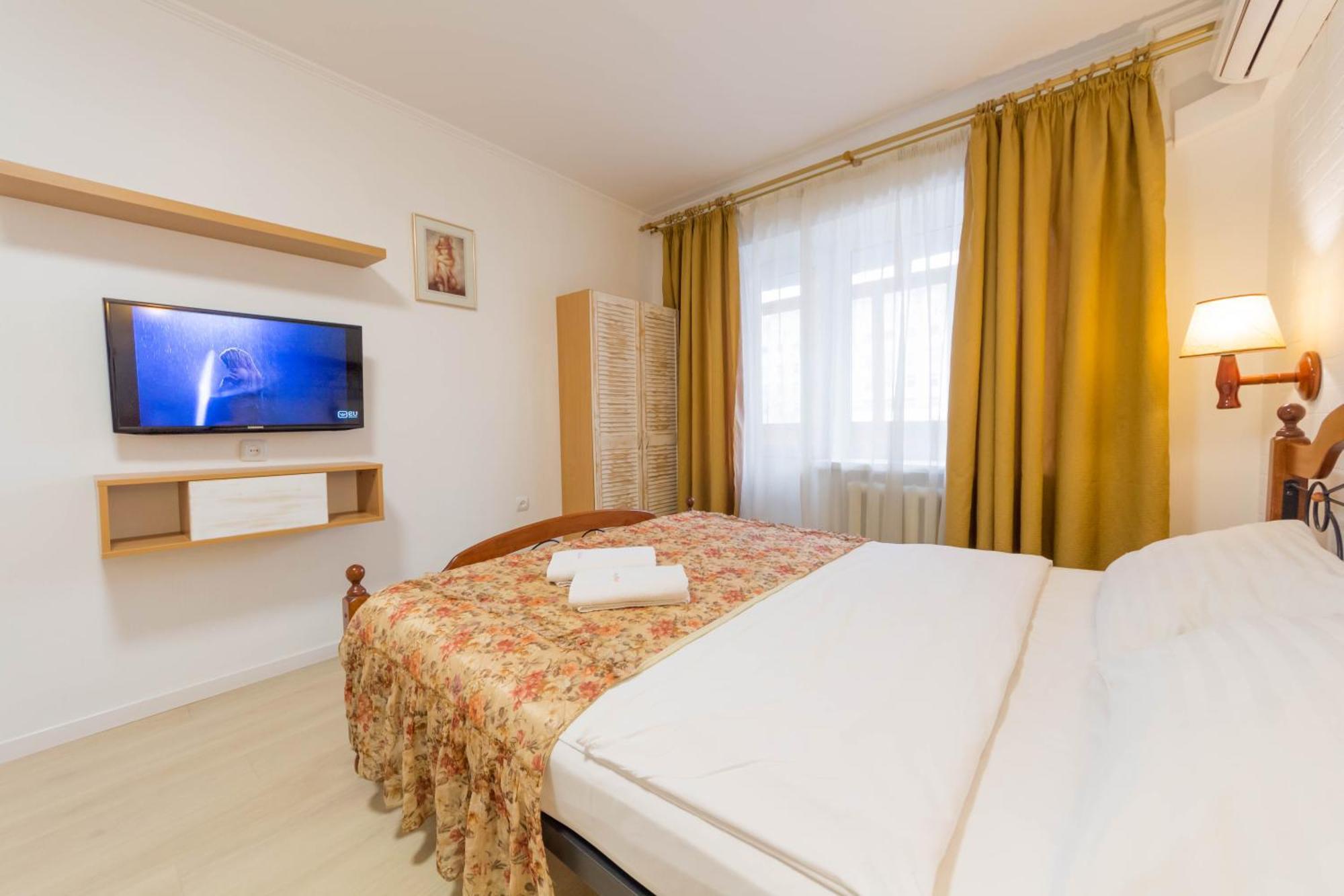 Central Apartments Kyiv Exterior photo